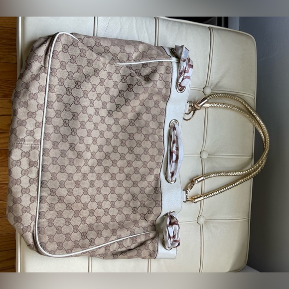 Authentic Gucci Bag. Beautiful! - Picture 8 of 15